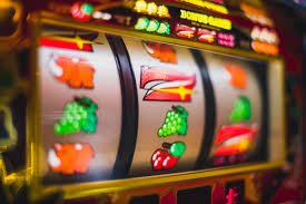 wbet365 လောင်းကစား ဂိမ်းအမျိုးအစားများ — Baccarat, Roulette, Slots နှင့် Live Table Games